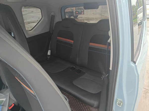 Wuling Hongguang MINIEV 2020, 34400 км, за 15900 CNY - фото 11