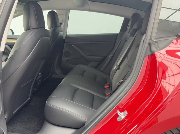 Tesla Model 3 2021 рестайлинг стандартное время автономной работы задний привод обновленная версия 3D1, 2021 года