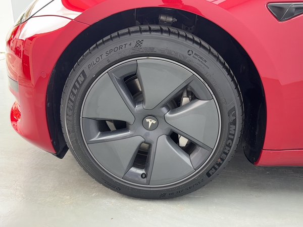 Tesla Model 3 2021, 24400 км, за 123400 CNY