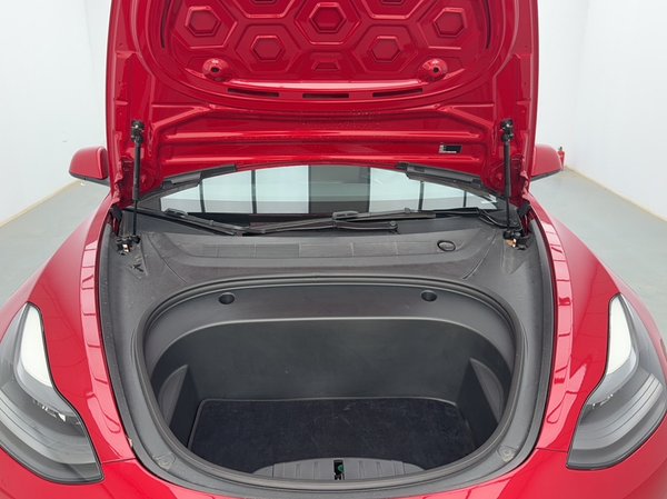 Tesla Model 3 2021, 24400 км, за 123400 CNY - фото 19