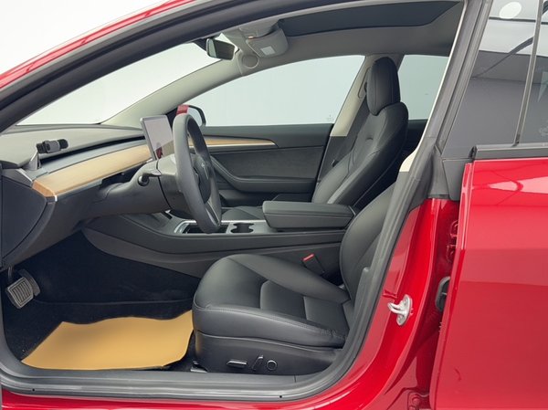 Tesla Model 3 2021, 24400 км, за 123400 CNY - фото 17