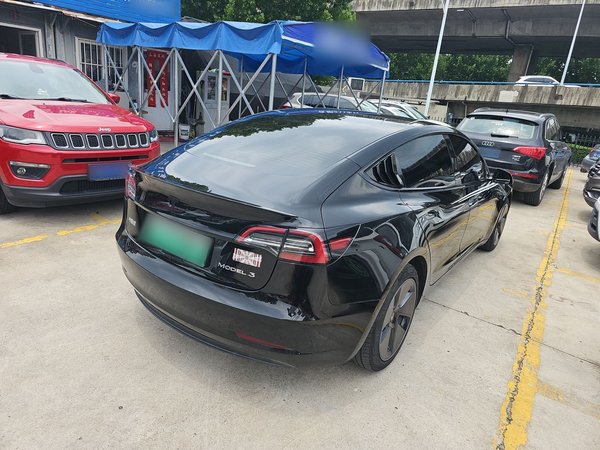 Tesla Model 3 2021, 80400 км, за 132500 CNY - фото 7