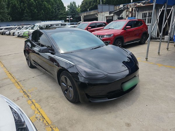 Tesla Model 3 2021, 80400 км, за 132500 CNY