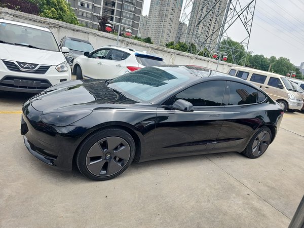 Tesla Model 3 2021, 80400 км, за 132500 CNY