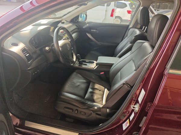 Acura RDX 2013, 188000 км, за 7355 USD - фото 18