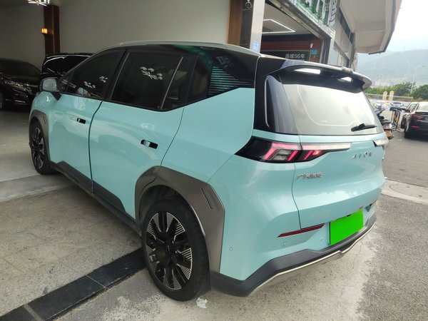 AION Y 2022, 100300 км, за 11712 USD