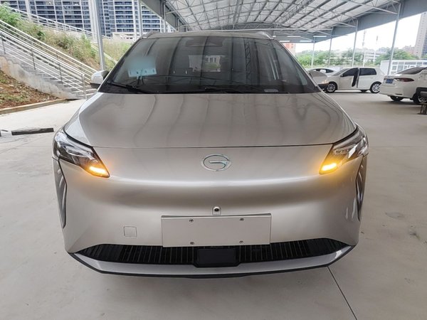 AION Y 2022, 84100 км, за 11926 USD