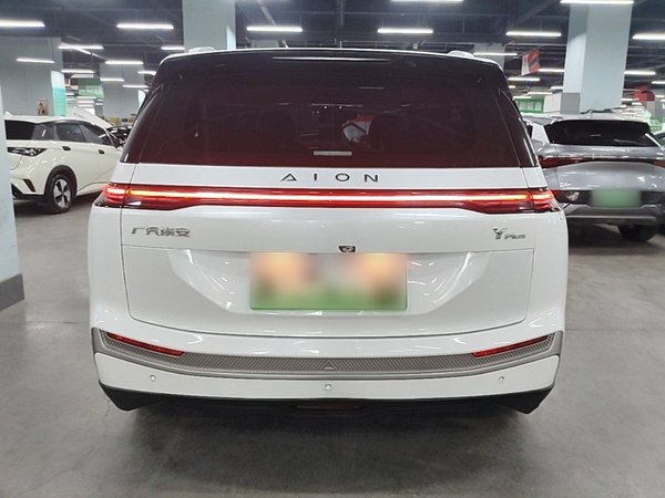 AION Y 2022, 82000 км, за 11571 USD