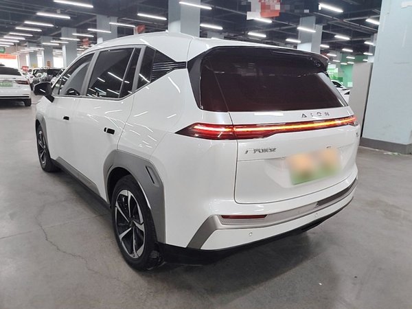 AION Y 2022, 82000 км, за 11571 USD