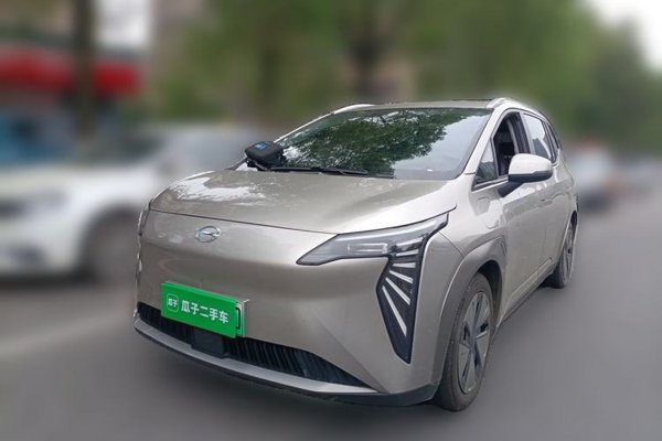 AION Y · 2023 год