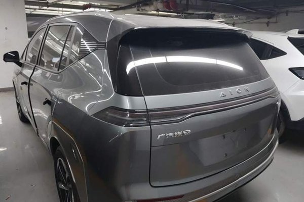 AION Y 2023, 20700 км, за 12380 USD