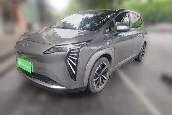 AION Y · 2023 год