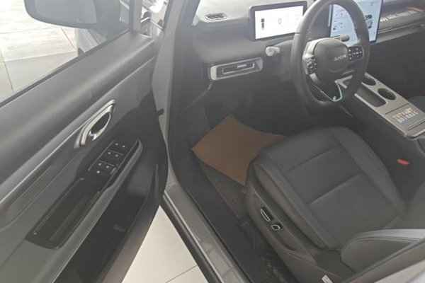 AION Y 2023, 81900 км, за 12637 USD - фото 18