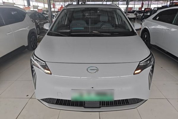 AION Y 2023, 81900 км, за 12637 USD