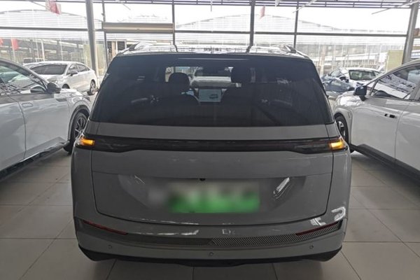 AION Y 2023, 81900 км, за 12637 USD