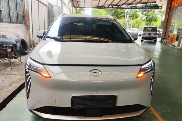 AION Y 2023, 111300 км, за 11836 USD