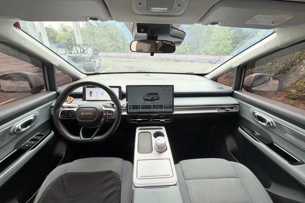 AION Y 2023, 111300 км, за 11836 USD - фото 28