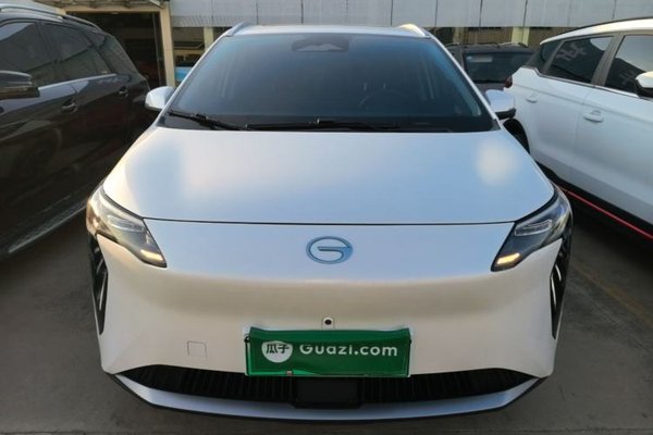 AION Y 2023, 49300 км, за 12394 USD