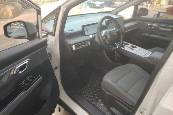 AION Y 2023, 87400 км, за 12601 USD - фото 18