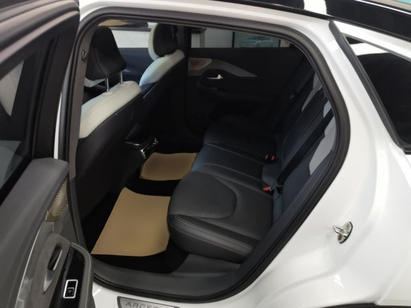 ARCFOX Alpha S 2021, 76700 км, за 15828 USD - фото 20