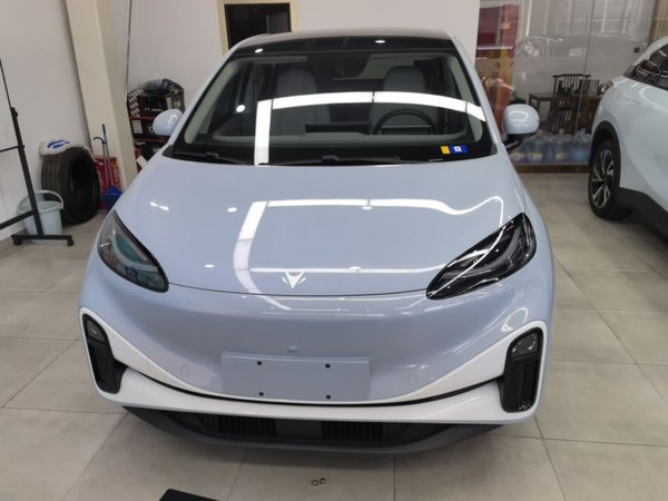 ARCFOX Kaola S 2024, 22300 км, за 13844 USD