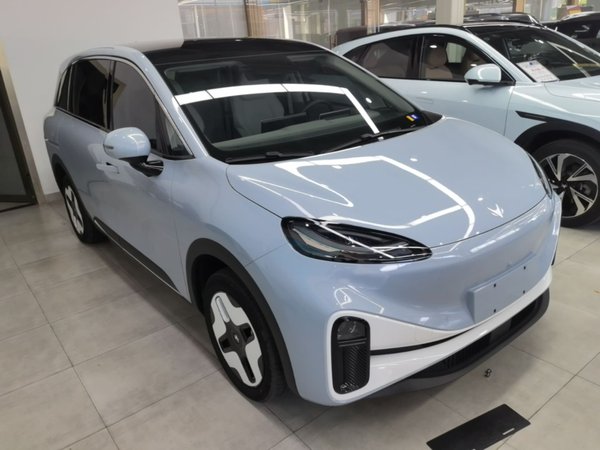 ARCFOX Kaola S 2024, 22300 км, за 13844 USD