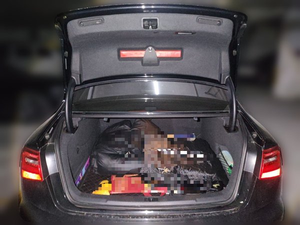 Audi A6L 2014, 116400 км, за 12813 USD - фото 20