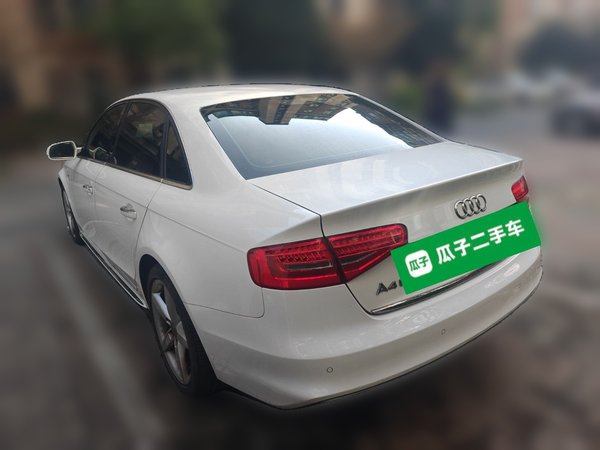 Audi A4L 2015, 114700 км, за 11687 USD