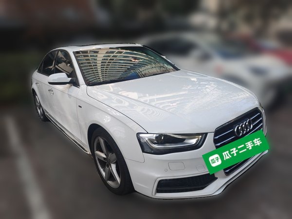Audi A4L 2015, 114700 км, за 11687 USD