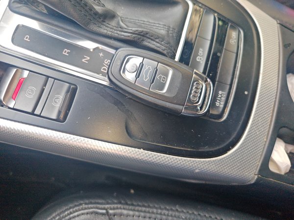 Audi A4L 2015, 114700 км, за 11687 USD - фото 9