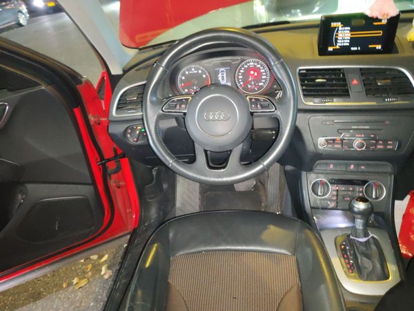 Audi Q3 2018, 56000 км, за 12242 USD - фото 11