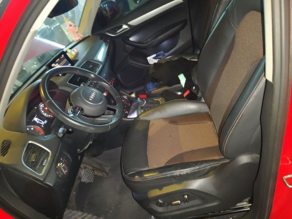 Audi Q3 2018, 56000 км, за 12242 USD - фото 16