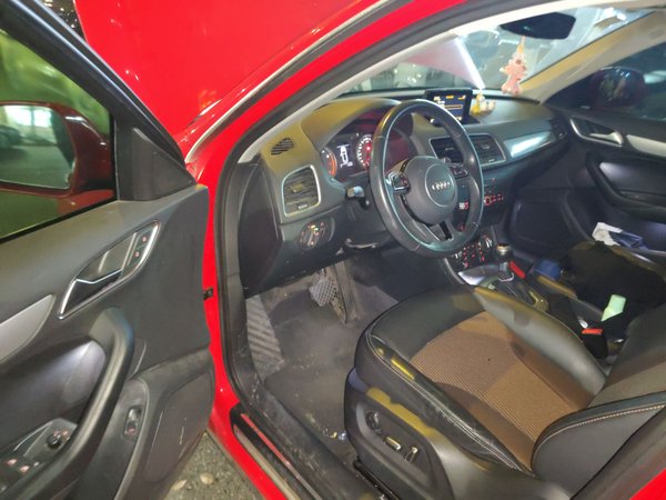 Audi Q3 2018, 56000 км, за 12242 USD - фото 17