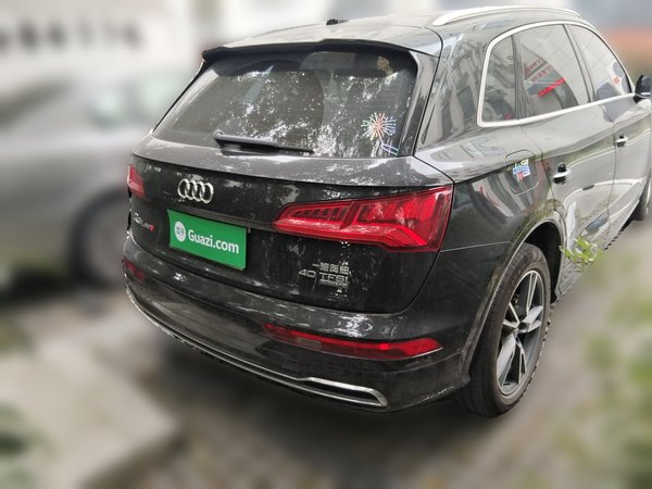 Audi Q5L 2018, 111400 км, за 19855 USD