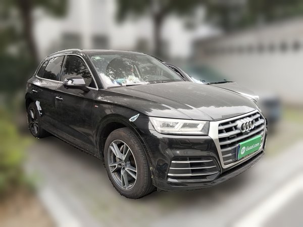 Audi Q5L 2018, 111400 км, за 19855 USD