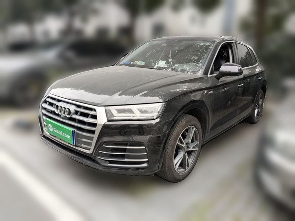 Audi Q5L · 2018 год