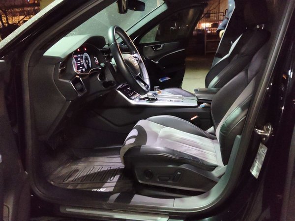 Audi A6L 2019, 26800 км, за 35943 USD - фото 16