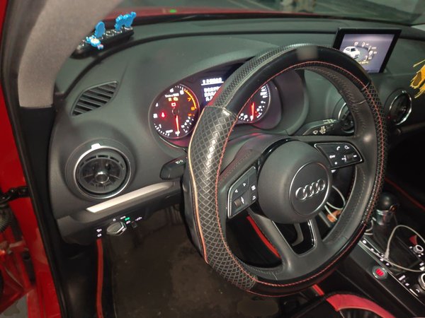 Audi A3 2020, 29000 км, за 13431 USD - фото 11