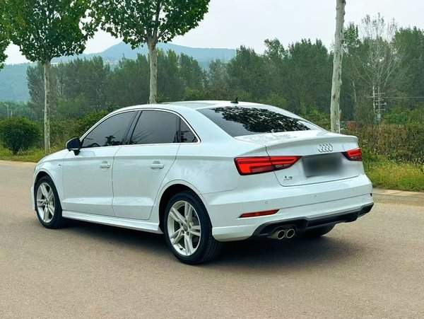 Audi A3 2020, 58100 км, за 13225 USD - фото 7