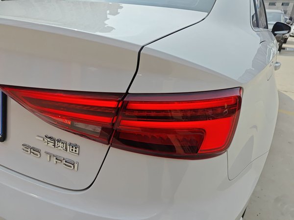 Audi A3 2020, 58100 км, за 13225 USD - фото 6