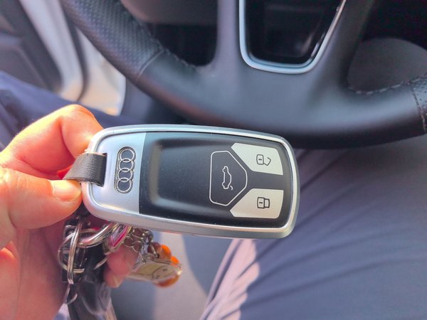 Audi A4L 2020, 100900 км, за 22020 USD - фото 9