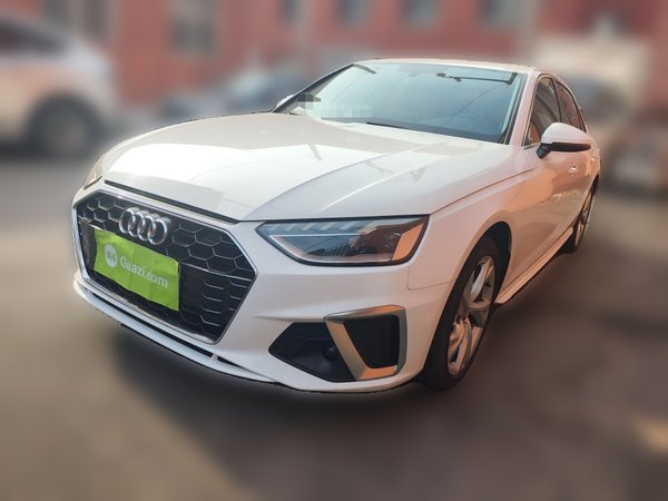 Audi A4L · 2020 год
