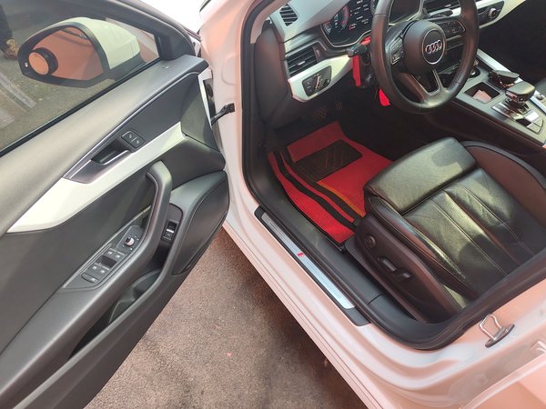 Audi A4L 2020, 111000 км, за 19345 USD - фото 17