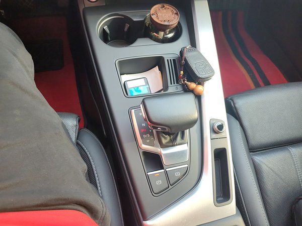 Audi A4L 2020, 111000 км, за 19345 USD - фото 15