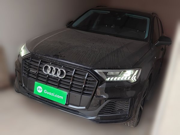 Audi Q7 · 2020 год