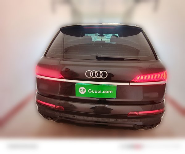 Audi Q7 2020, 32300 км, за 0 USD