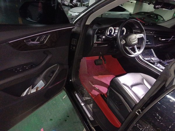 Audi Q8 2021, 49300 км, за 57935 USD - фото 17