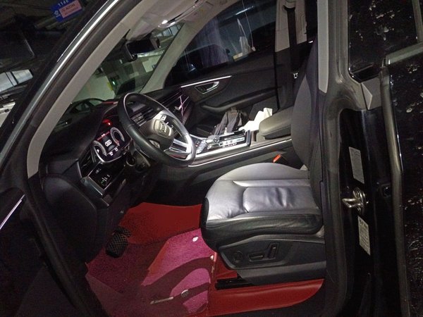 Audi Q8 2021, 49300 км, за 57935 USD - фото 16