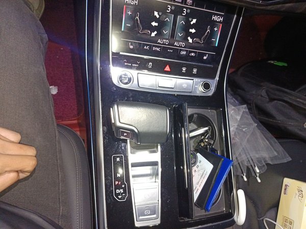 Audi Q8 2021, 49300 км, за 57935 USD - фото 15