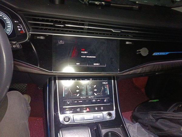 Audi Q8 2021, 49300 км, за 57935 USD - фото 14